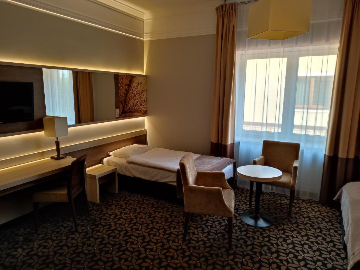 Hotel Delfina Złotoria Buitenkant foto