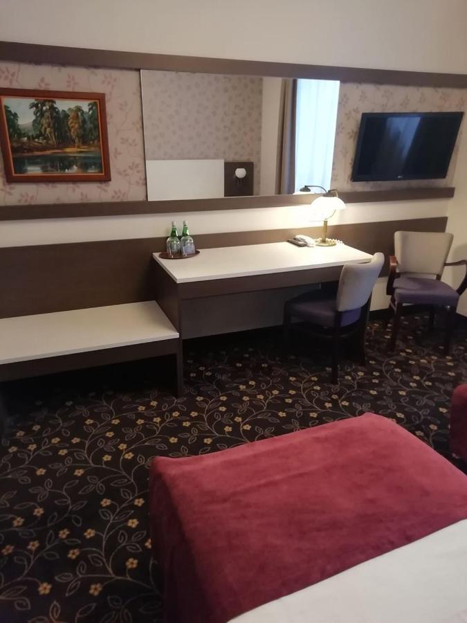 Hotel Delfina Złotoria Buitenkant foto