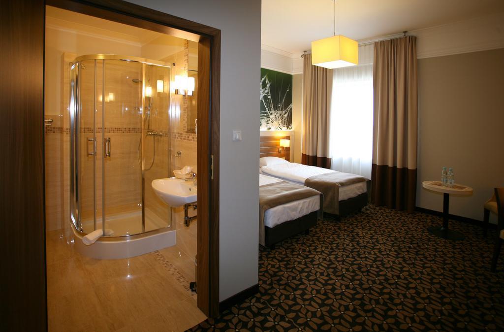 Hotel Delfina Złotoria Buitenkant foto