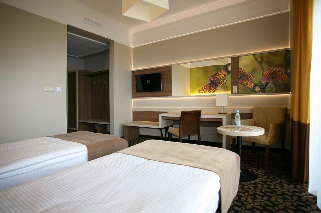 Hotel Delfina Złotoria Buitenkant foto