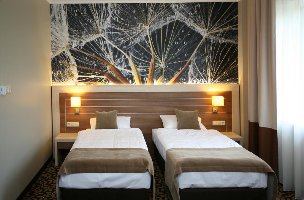 Hotel Delfina Złotoria Buitenkant foto